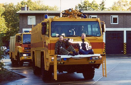 2000-10    Fred met FLO.jpg